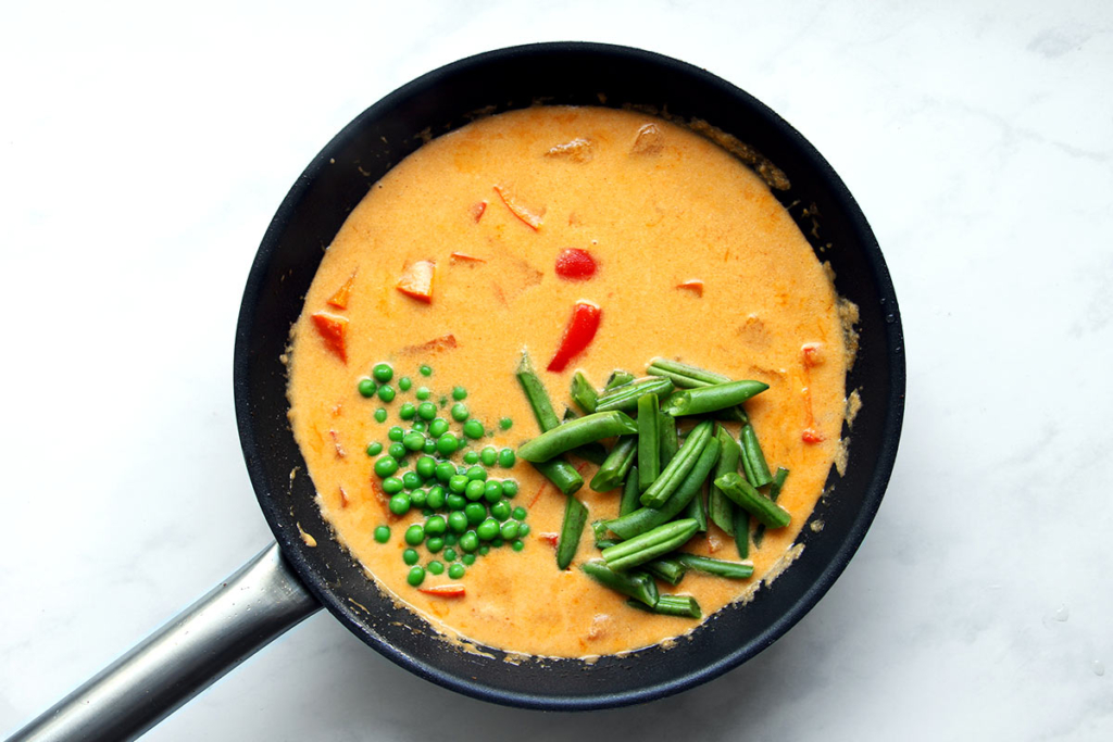 Red curry in pan