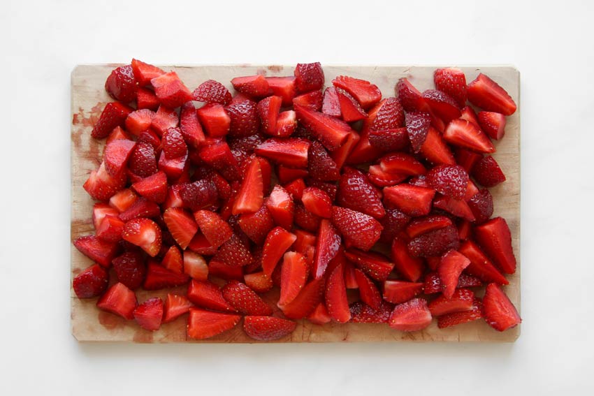 sliced strawberries