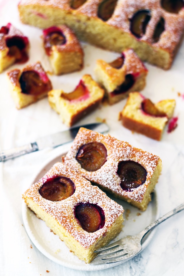 easy fluffy plum cake recipe from Austria