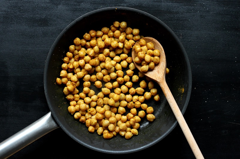 simple curried chickpeas for tacos